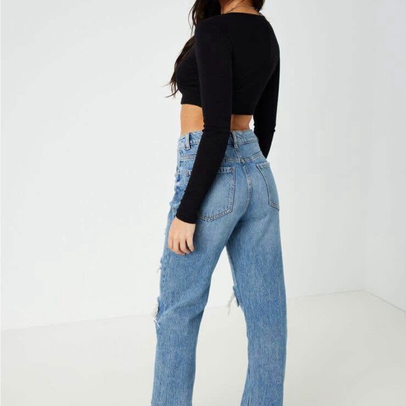Garage 90s Straight Karlie Blue Jeans with Distressed Knees - Picture 2 of 6